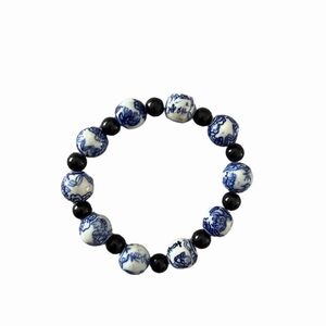 Blue & White Porcelain Bead Stretch Bracelet w/ Black Beads | Chinoiserie Style